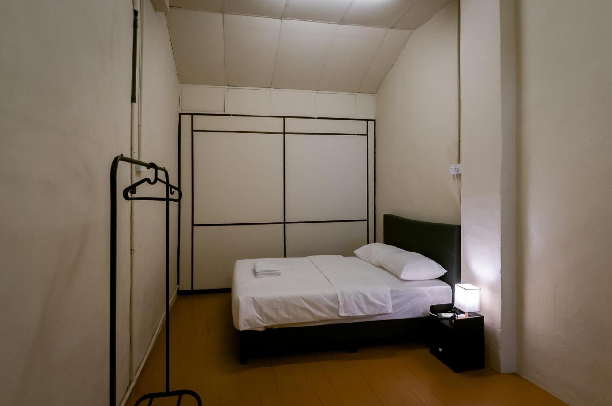 Aayu Pantai Penang Hostel